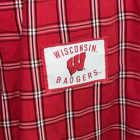 Wisconsin Badgers Medium sleep pants with pockets and patch displaying team. EUC - Picture 2 of 7